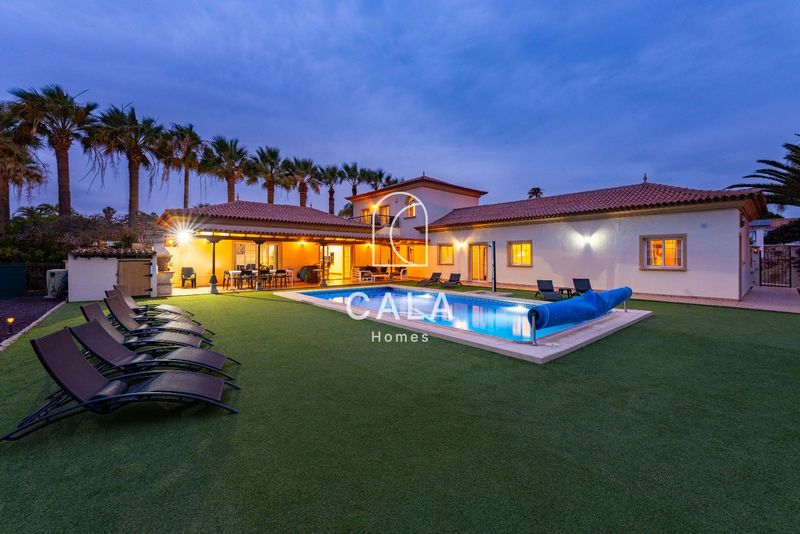 Вилла на продажу Golf del Sur, Santa Cruz Tenerife. Ref: 1214. Cala Homes