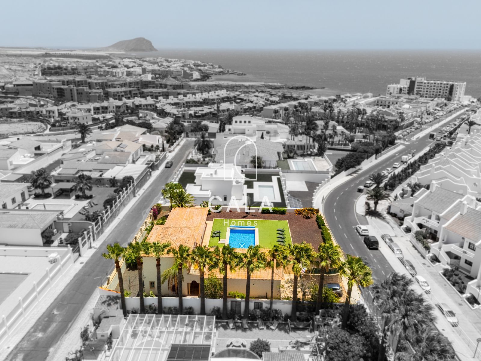 8-bedroom Villa in Golf del Sur