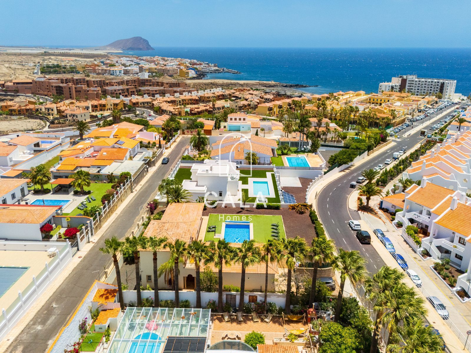 8-bedroom Villa in Golf del Sur