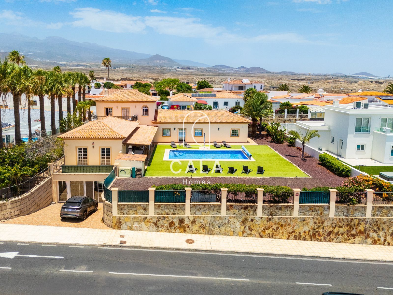 8-bedroom Villa in Golf del Sur