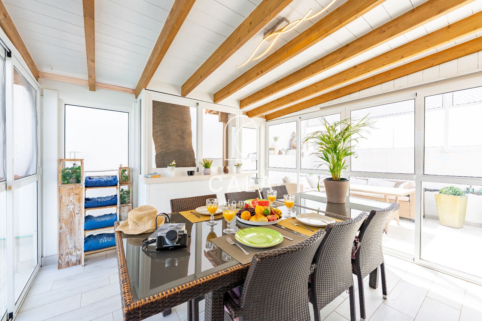 Exclusiva villa con Piscina, Jacuzzi y Vistas al Mar – Amarilla Golf