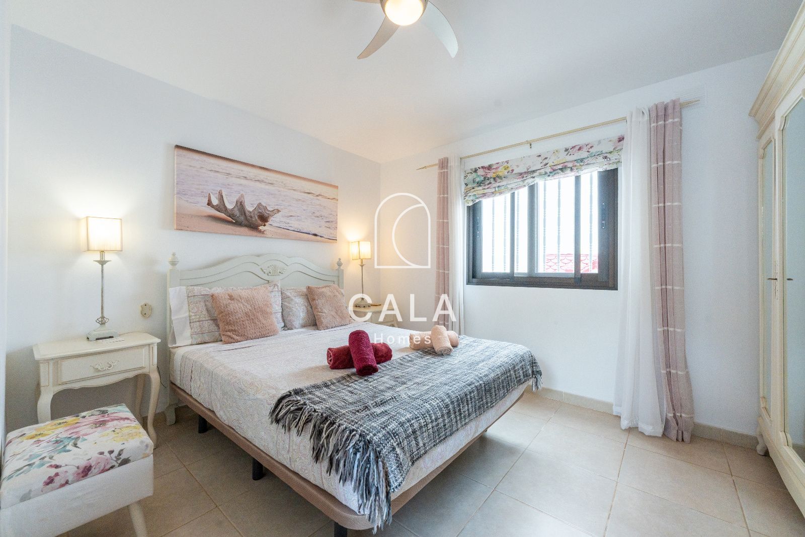 Exclusiva villa con Piscina, Jacuzzi y Vistas al Mar – Amarilla Golf