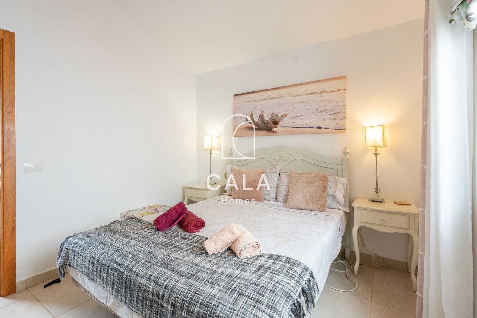 Exclusiva villa con Piscina, Jacuzzi y Vistas al Mar – Amarilla Golf