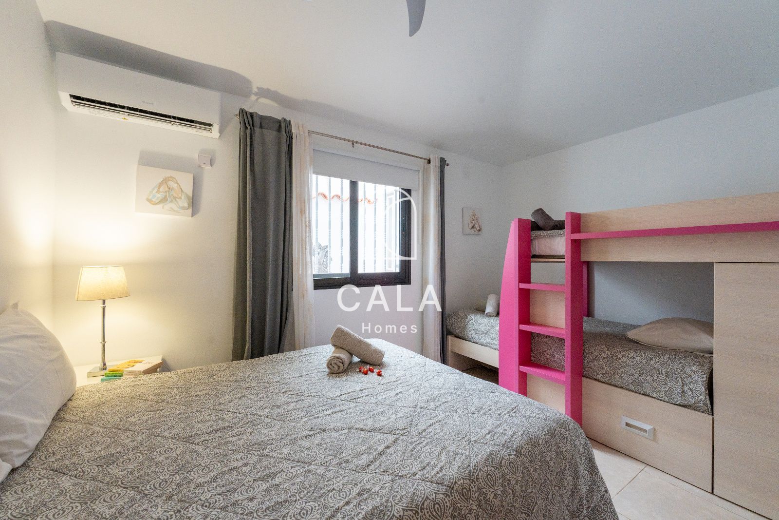 Exclusiva villa con Piscina, Jacuzzi y Vistas al Mar – Amarilla Golf