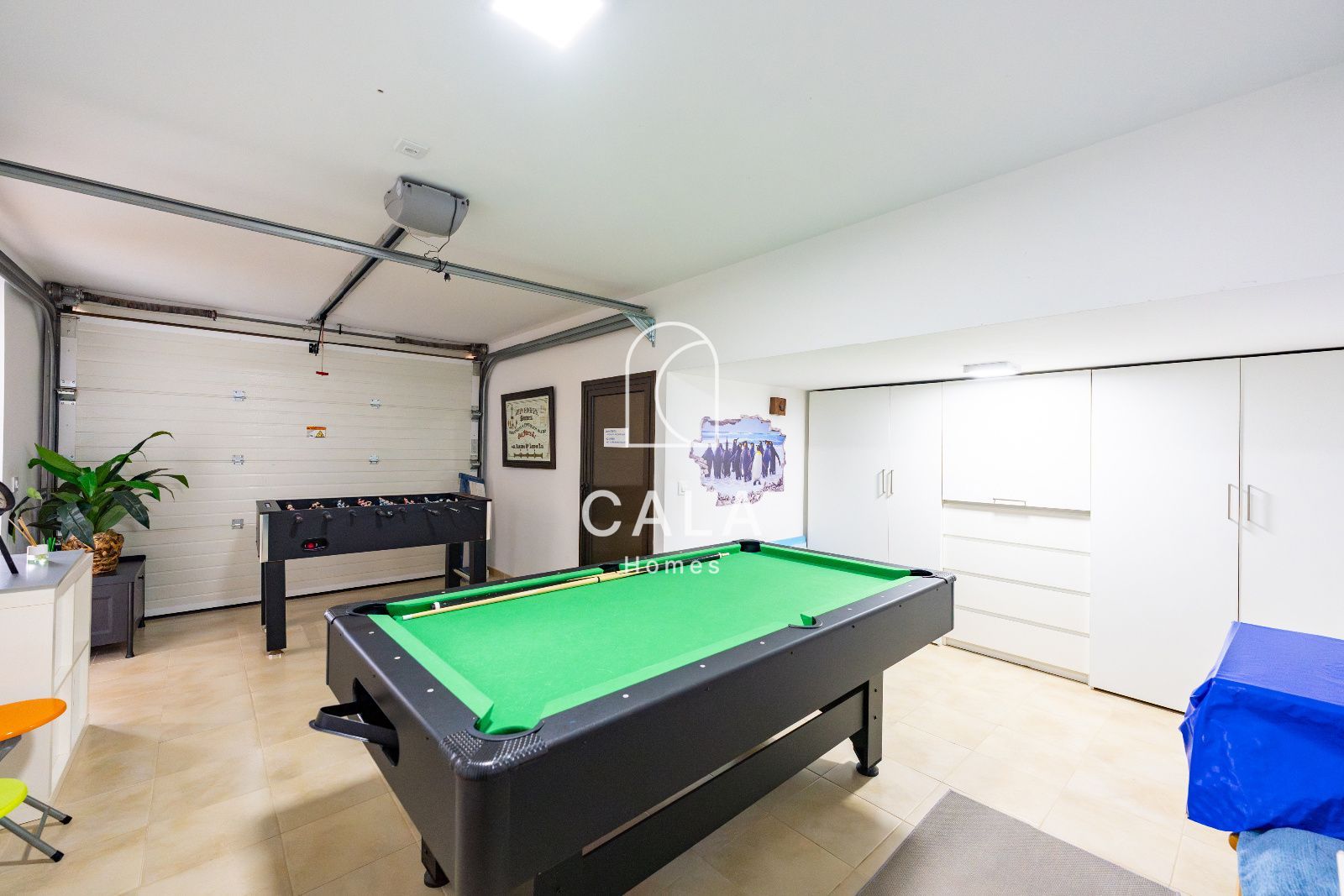 Exclusiva villa con Piscina, Jacuzzi y Vistas al Mar – Amarilla Golf