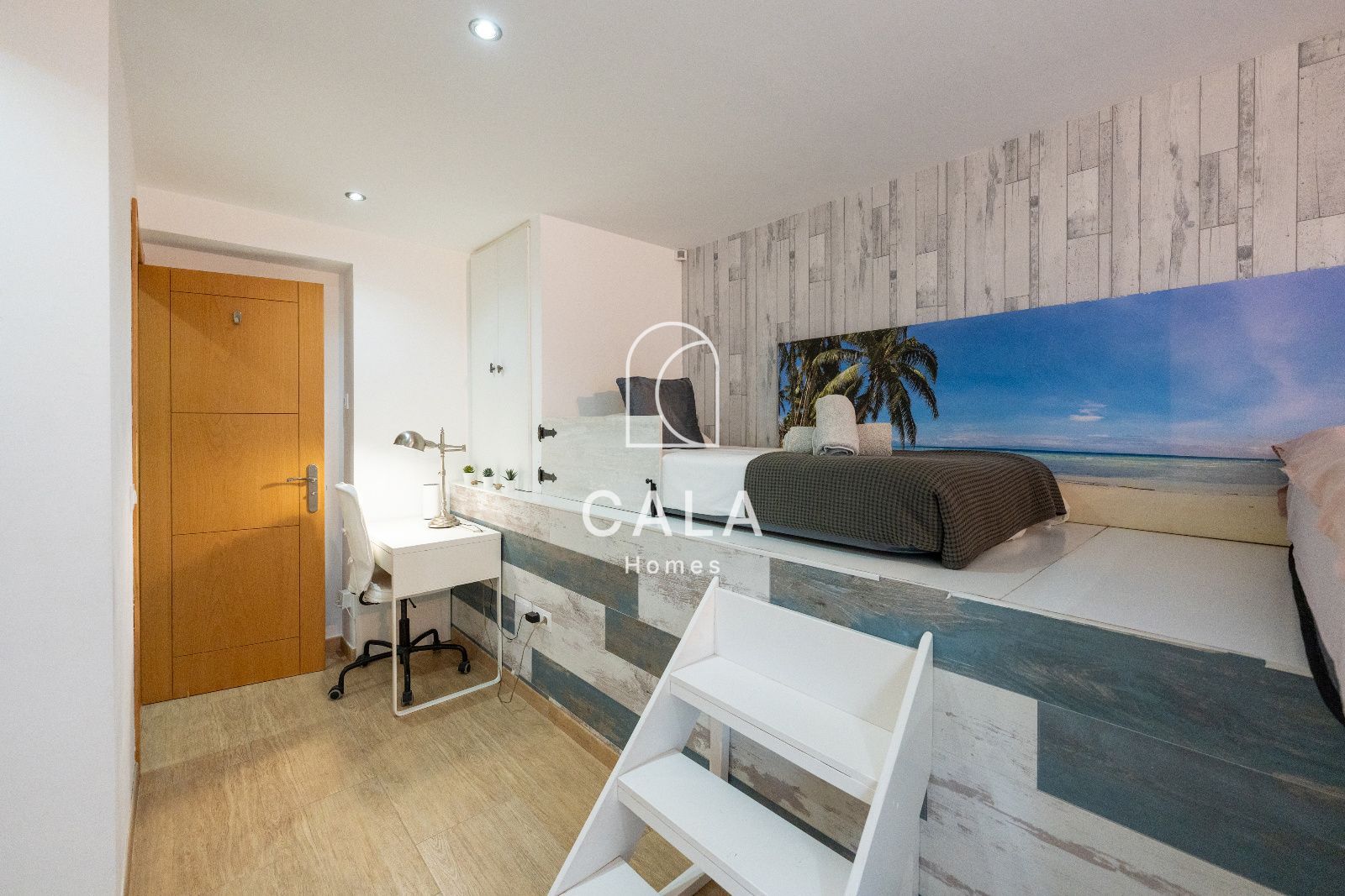 Exclusiva villa con Piscina, Jacuzzi y Vistas al Mar – Amarilla Golf