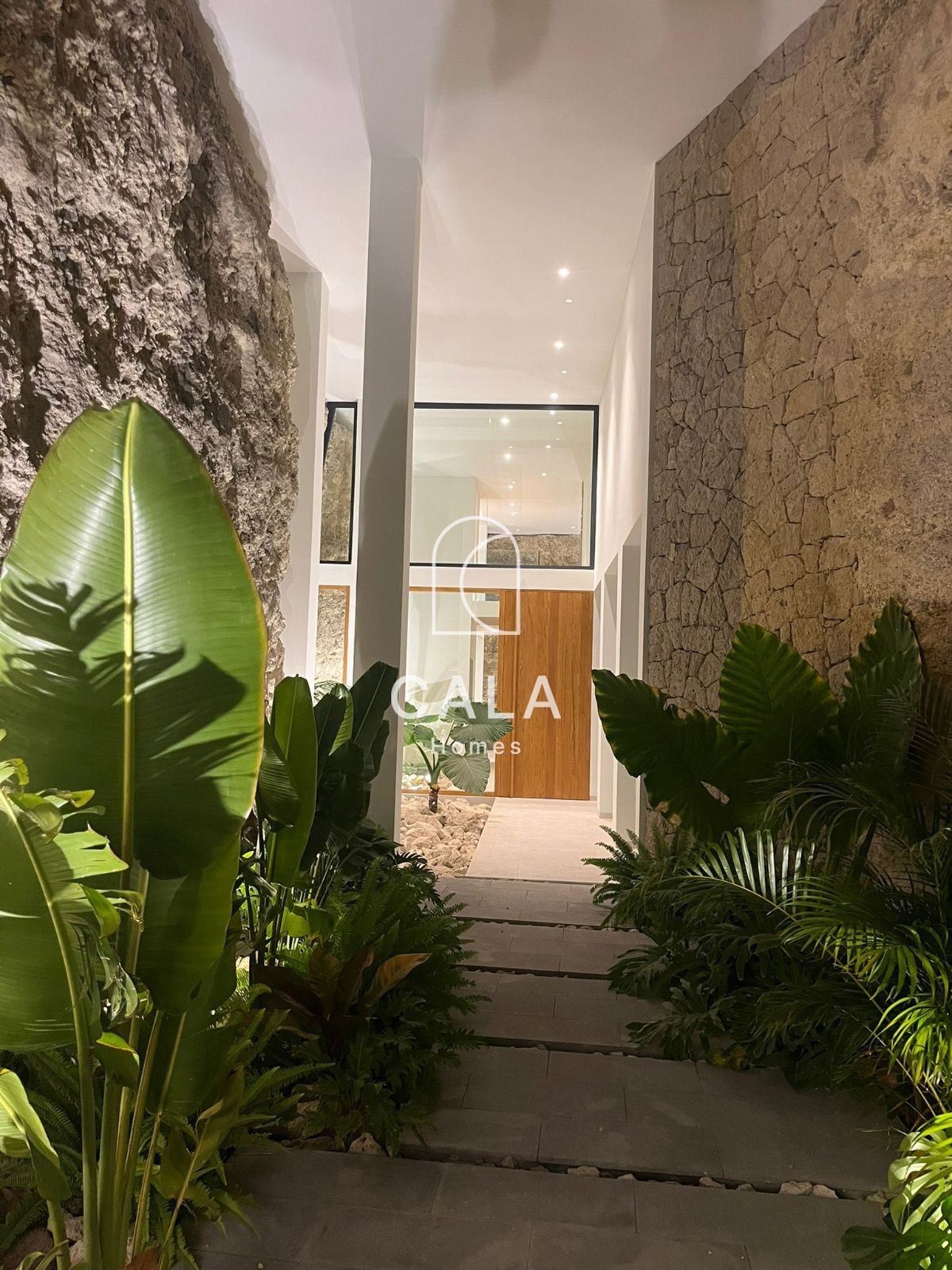 Luxury Villa with Panoramic Ocean Views – San Eugenio Alto