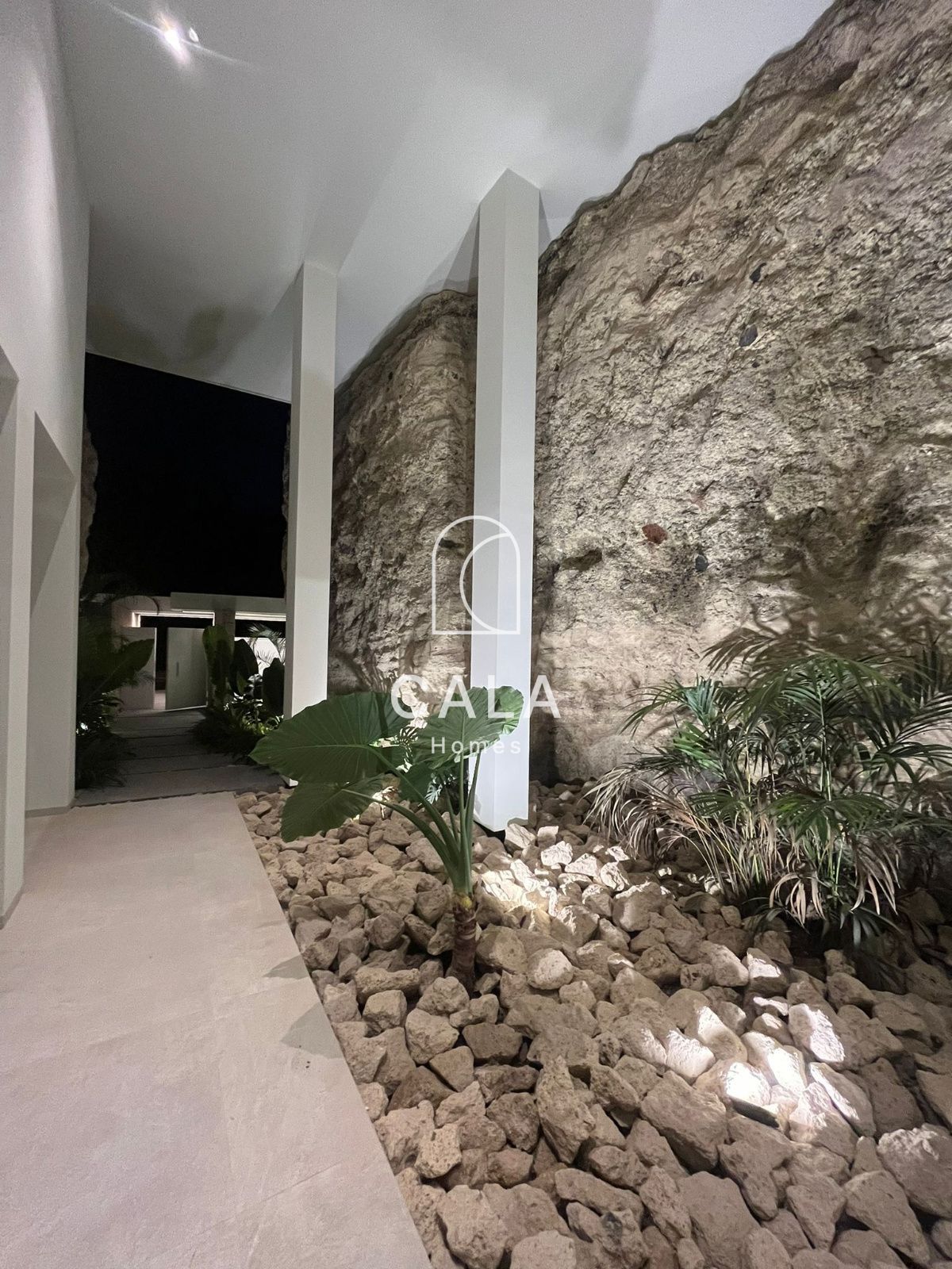Luxury Villa with Panoramic Ocean Views – San Eugenio Alto