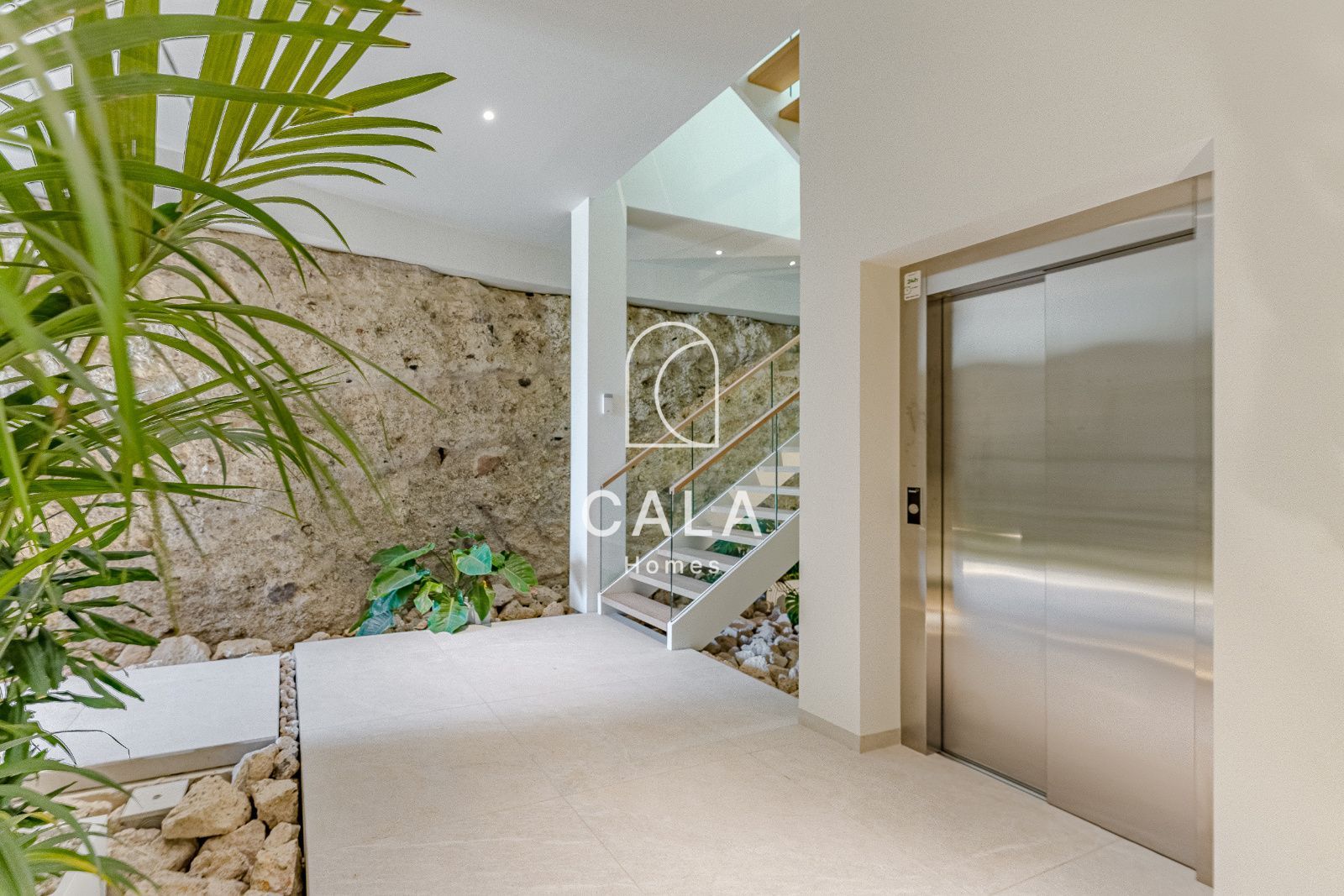 Luxury Villa with Panoramic Ocean Views – San Eugenio Alto