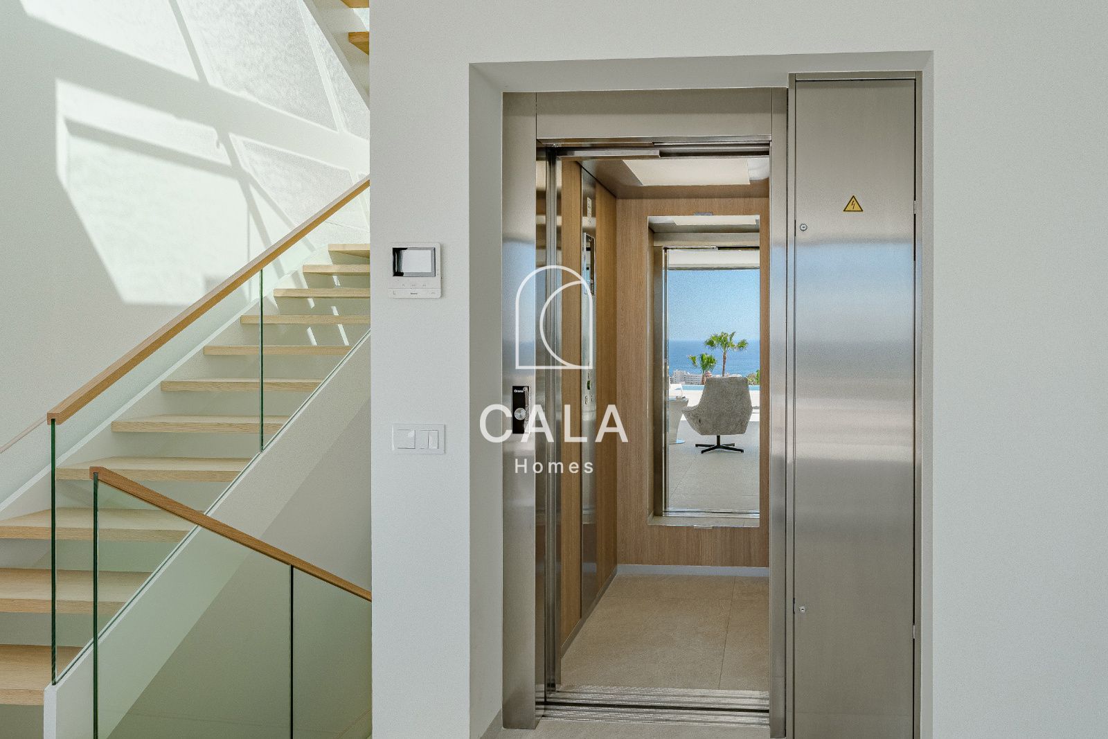 Luxury Villa with Panoramic Ocean Views – San Eugenio Alto