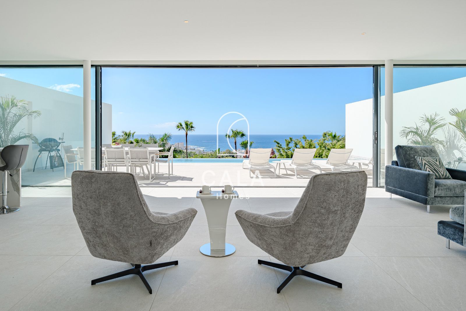 Luxury Villa with Panoramic Ocean Views – San Eugenio Alto