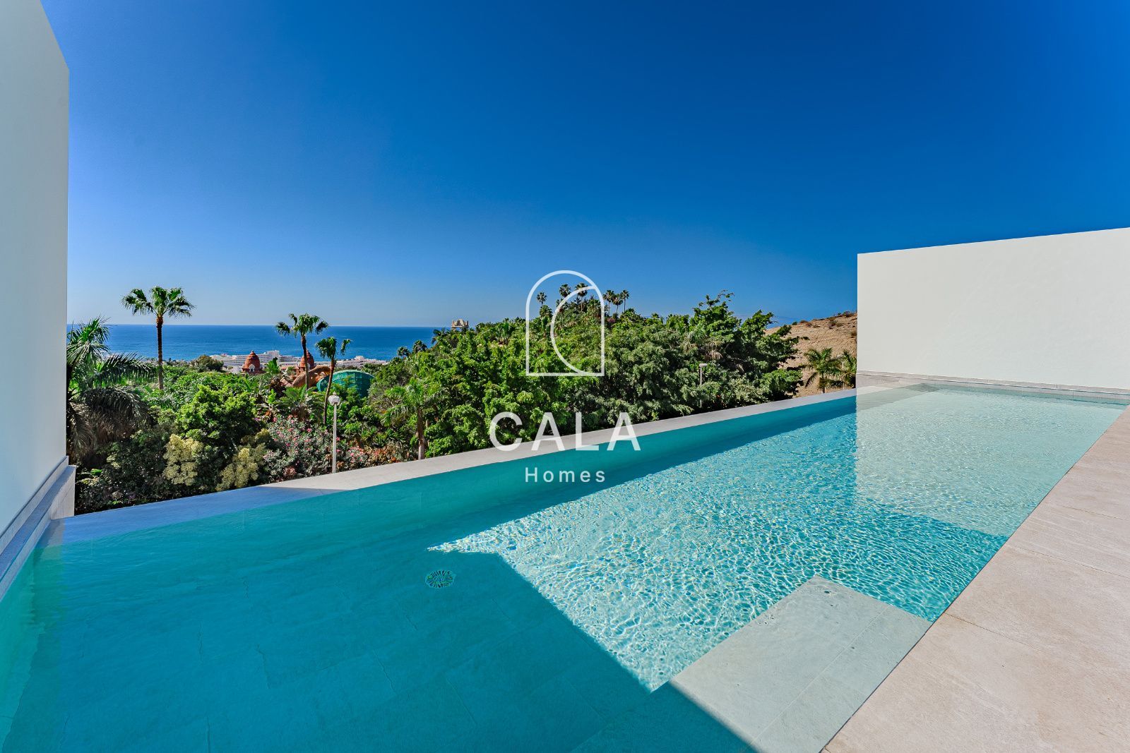 Luxury Villa with Panoramic Ocean Views – San Eugenio Alto