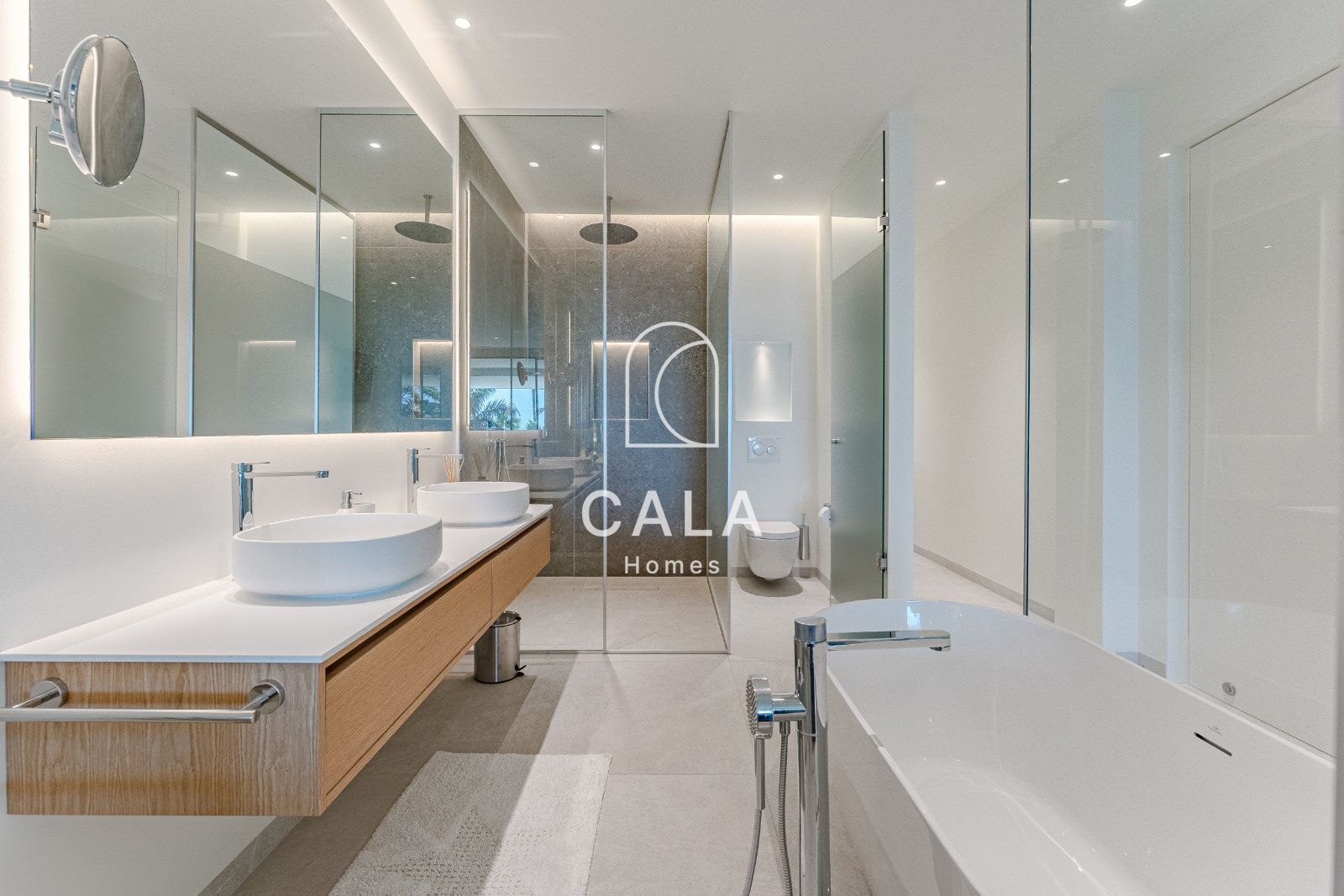 Luxury Villa with Panoramic Ocean Views – San Eugenio Alto
