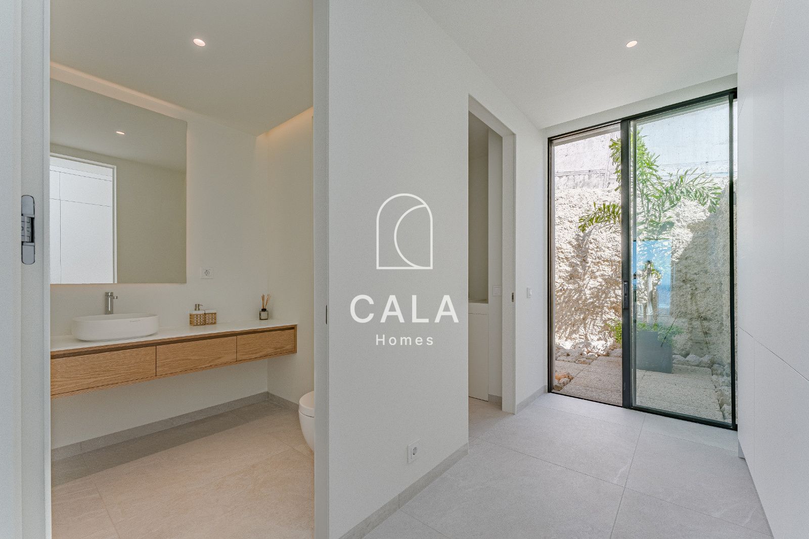 Luxury Villa with Panoramic Ocean Views – San Eugenio Alto