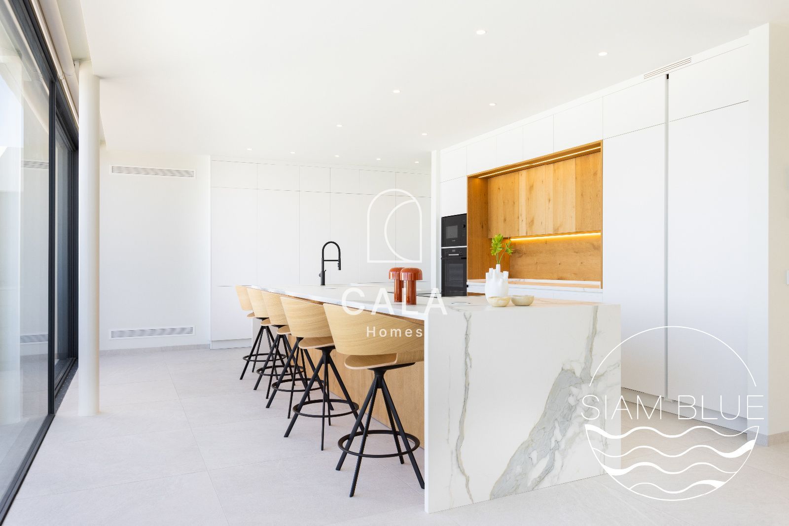 Luxury Villa with Panoramic Ocean Views – San Eugenio Alto