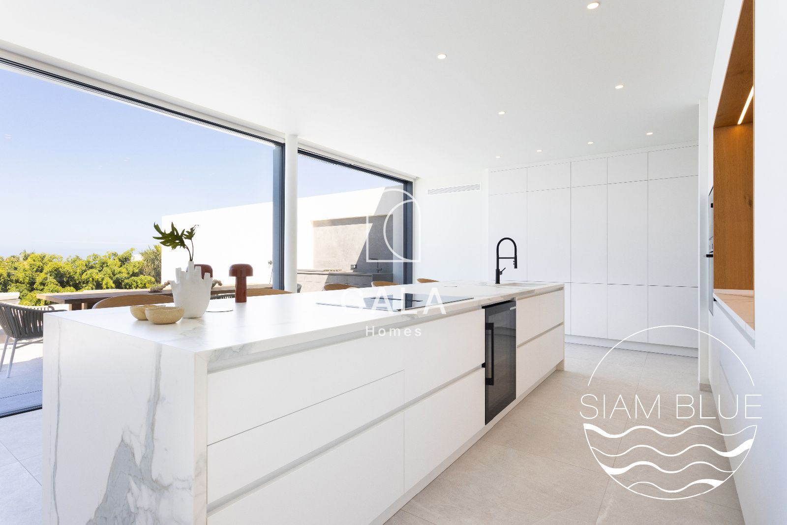 Luxury Villa with Panoramic Ocean Views – San Eugenio Alto