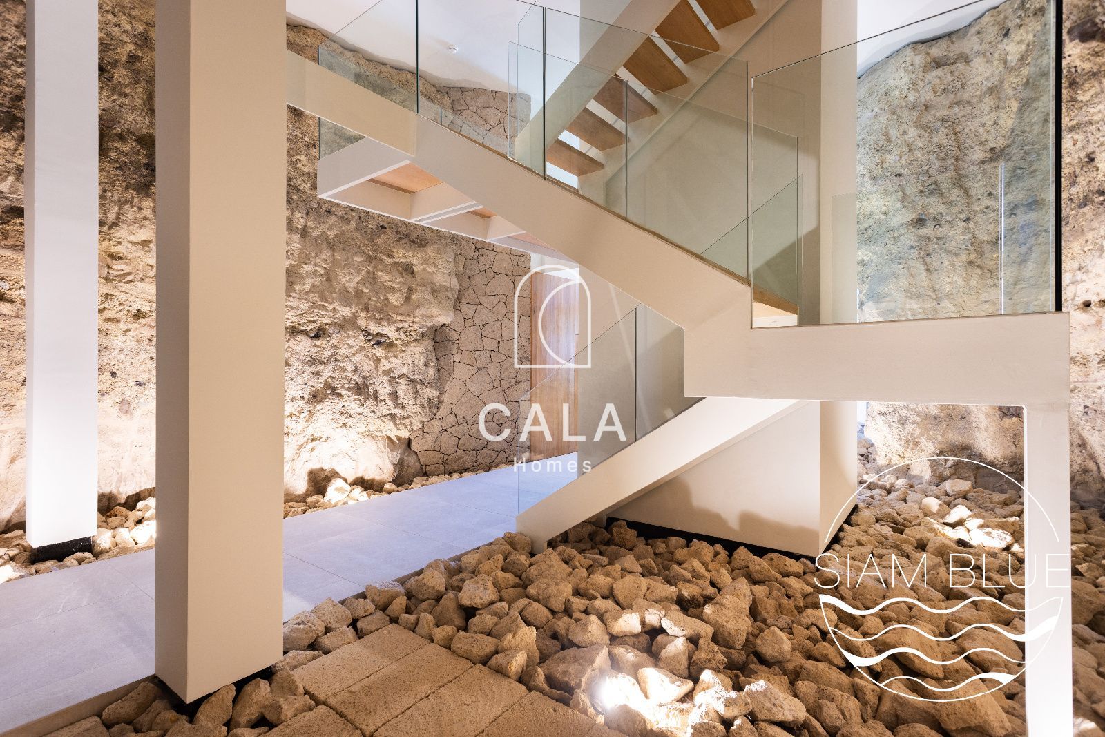 Luxury Villa with Panoramic Ocean Views – San Eugenio Alto