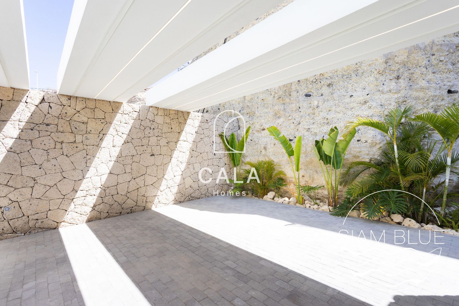 Luxury Villa with Panoramic Ocean Views – San Eugenio Alto
