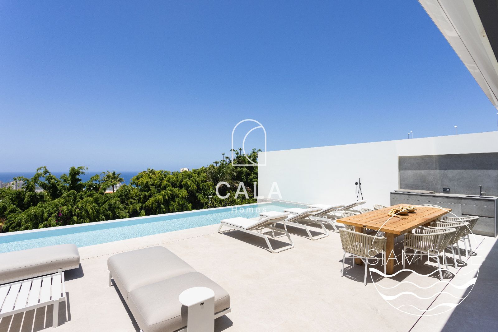 Luxury Villa with Panoramic Ocean Views – San Eugenio Alto