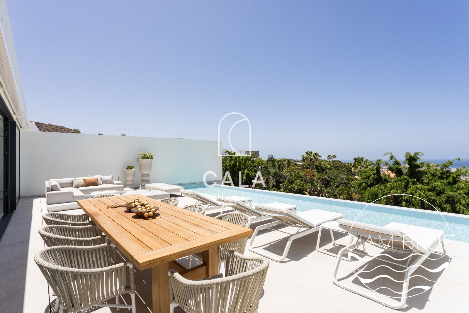 Luxury Villa with Panoramic Ocean Views – San Eugenio Alto
