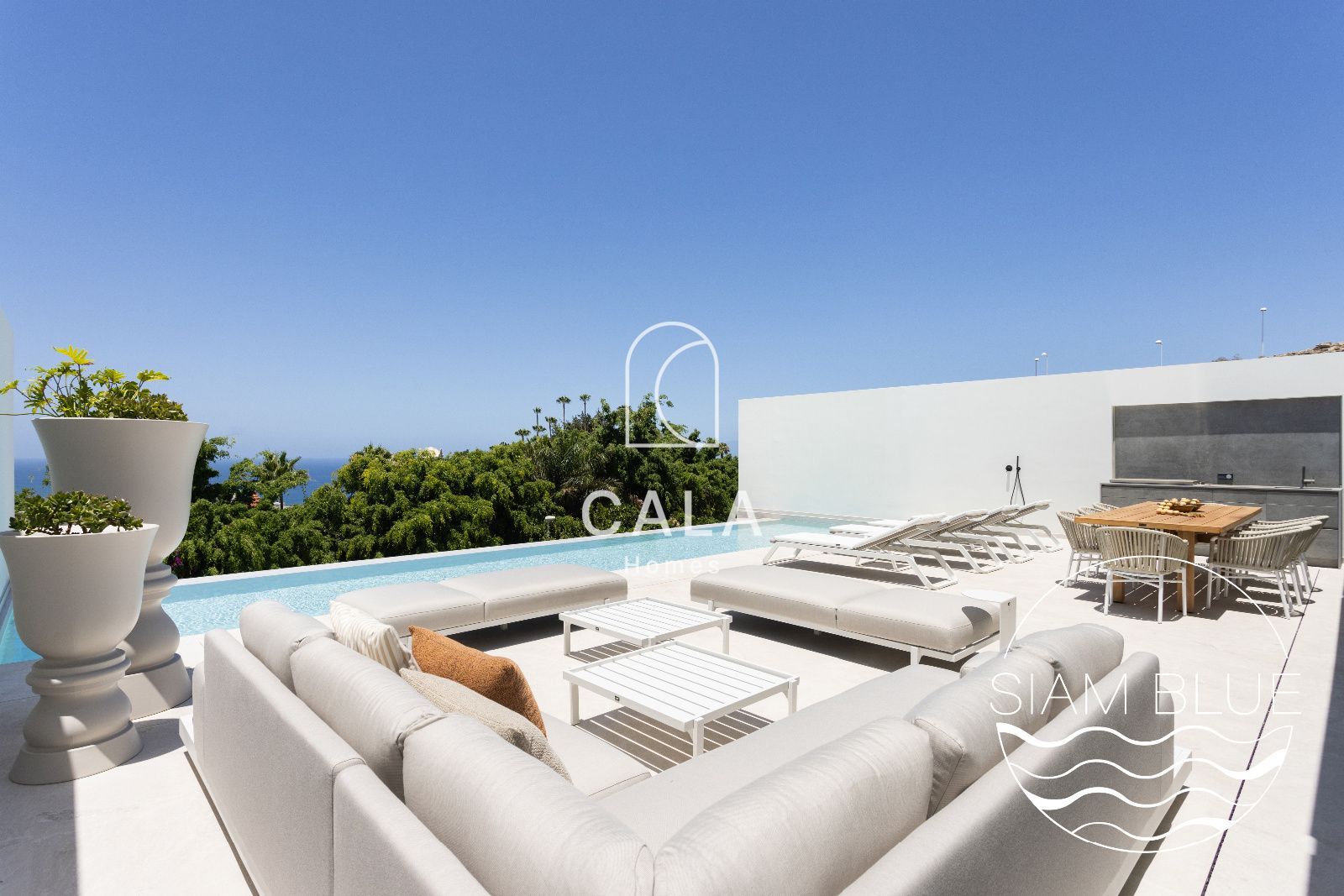 Luxury Villa with Panoramic Ocean Views – San Eugenio Alto