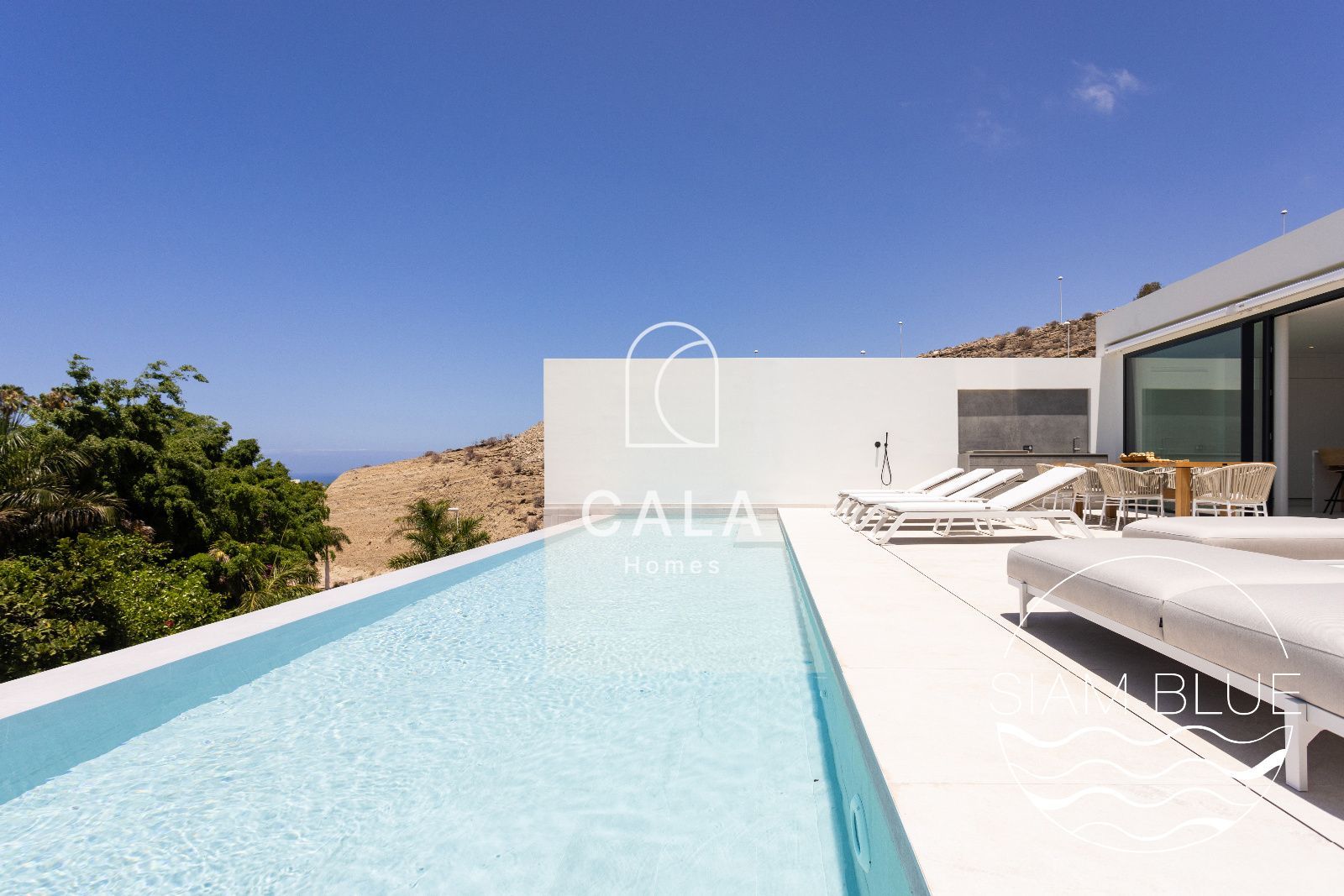 Luxury Villa with Panoramic Ocean Views – San Eugenio Alto