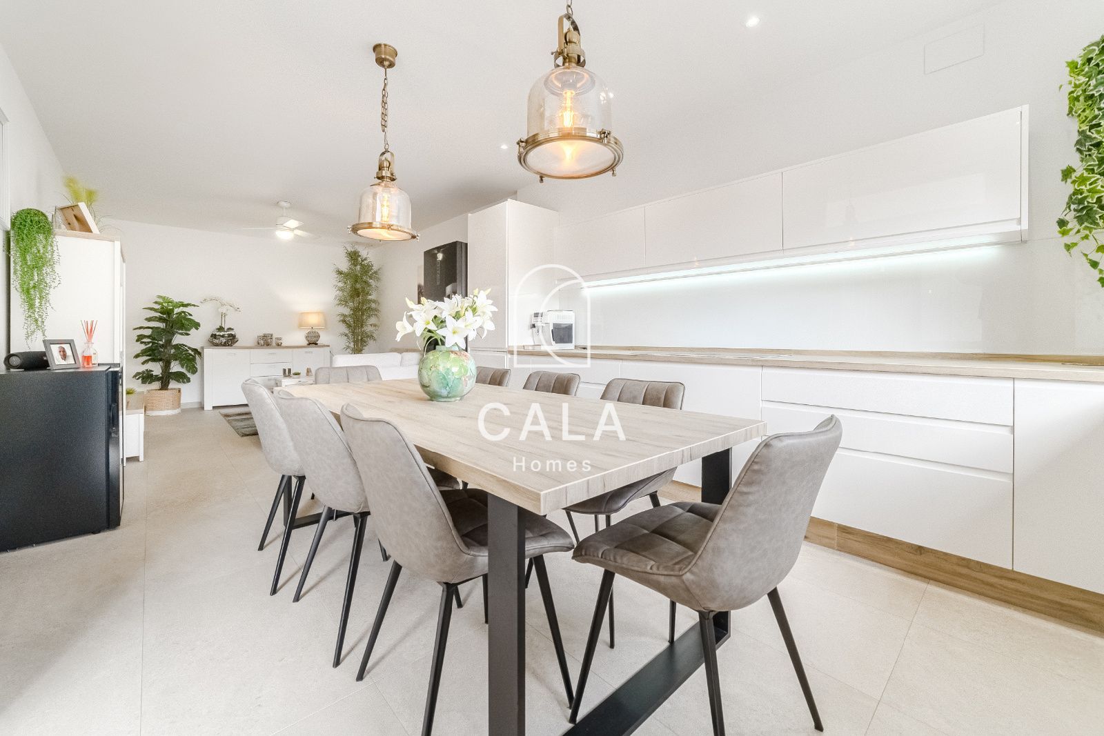 Renovated Apartment with Terrace in Los Cristianos