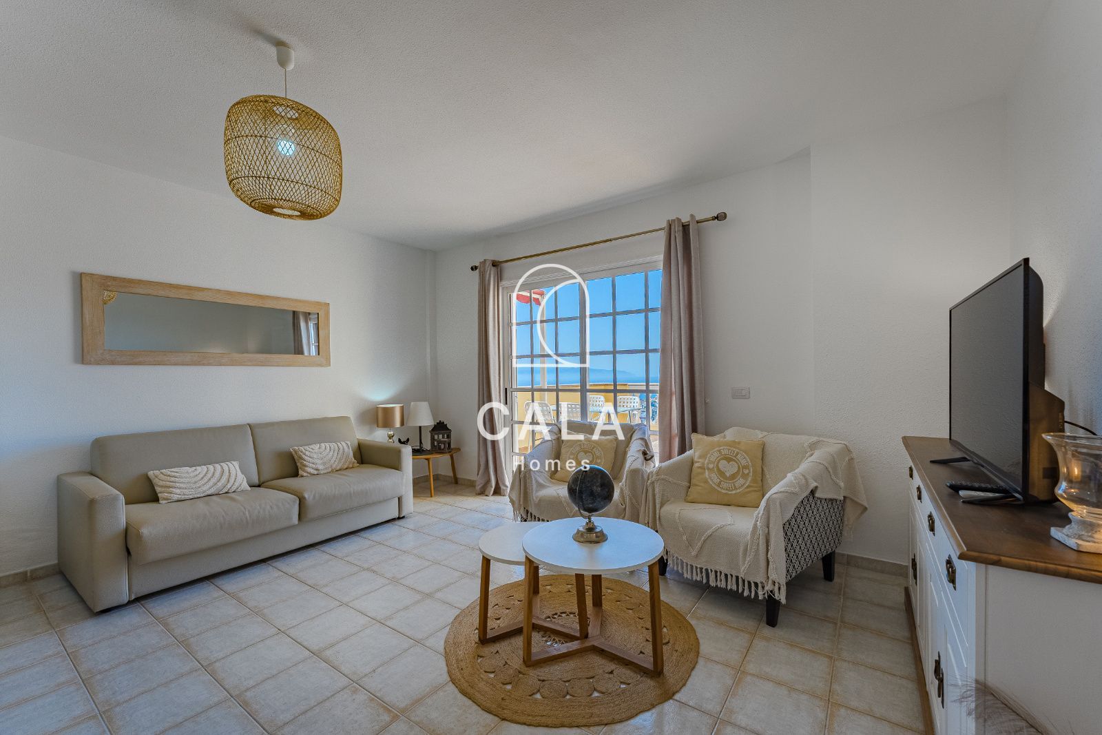 (Español) Acogedor y luminoso piso en Torviscas