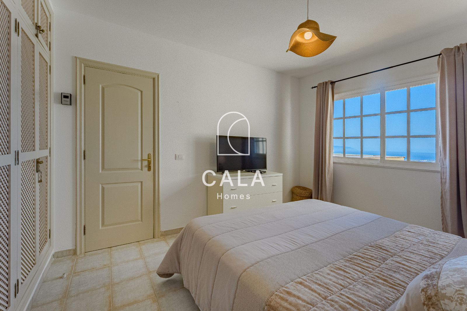 (Español) Acogedor y luminoso piso en Torviscas