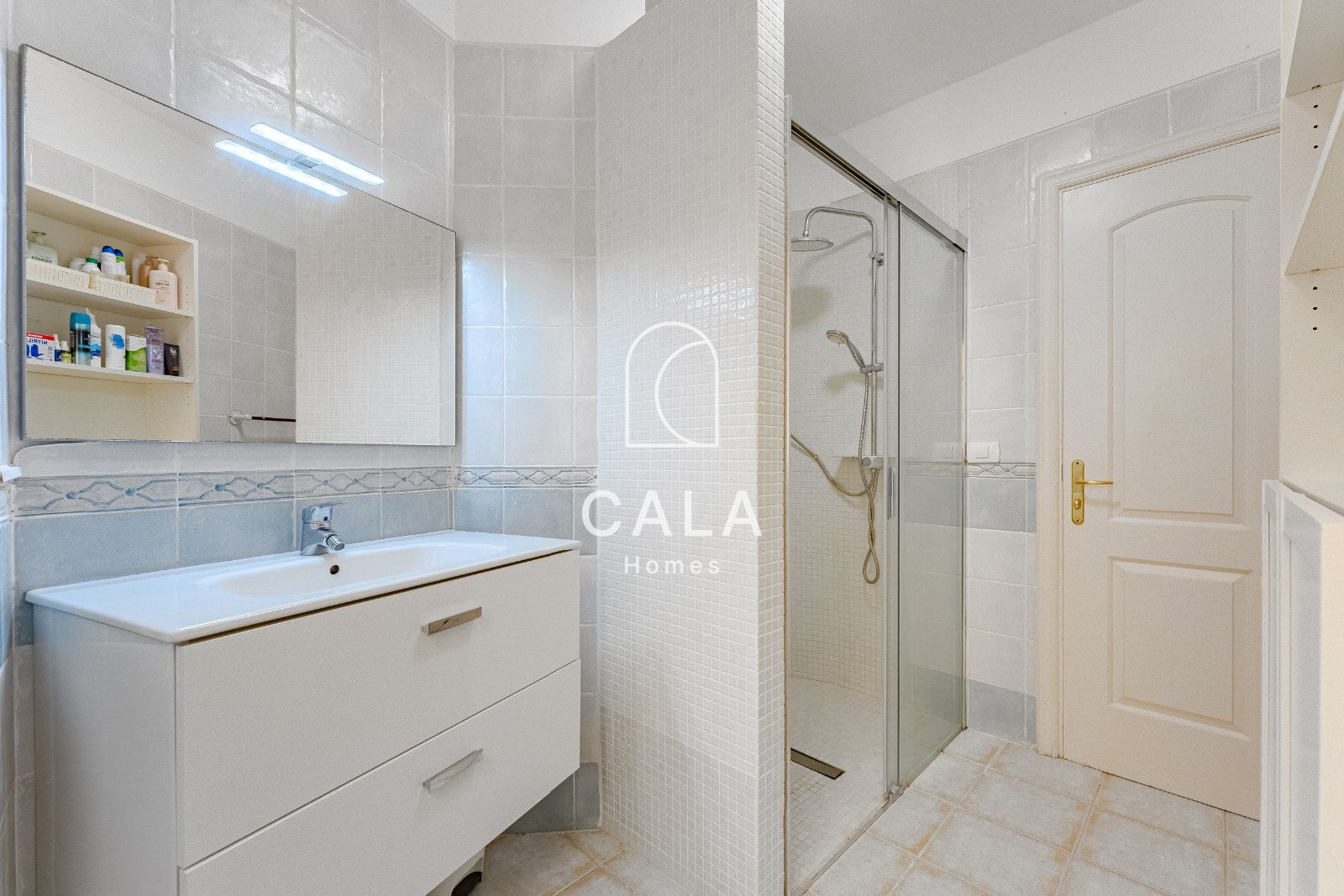 (Español) Acogedor y luminoso piso en Torviscas