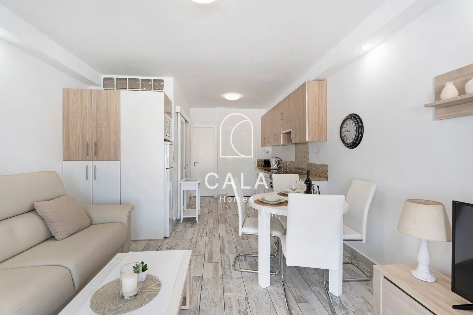 1-Bedroom Flat in San Eugenio Alto