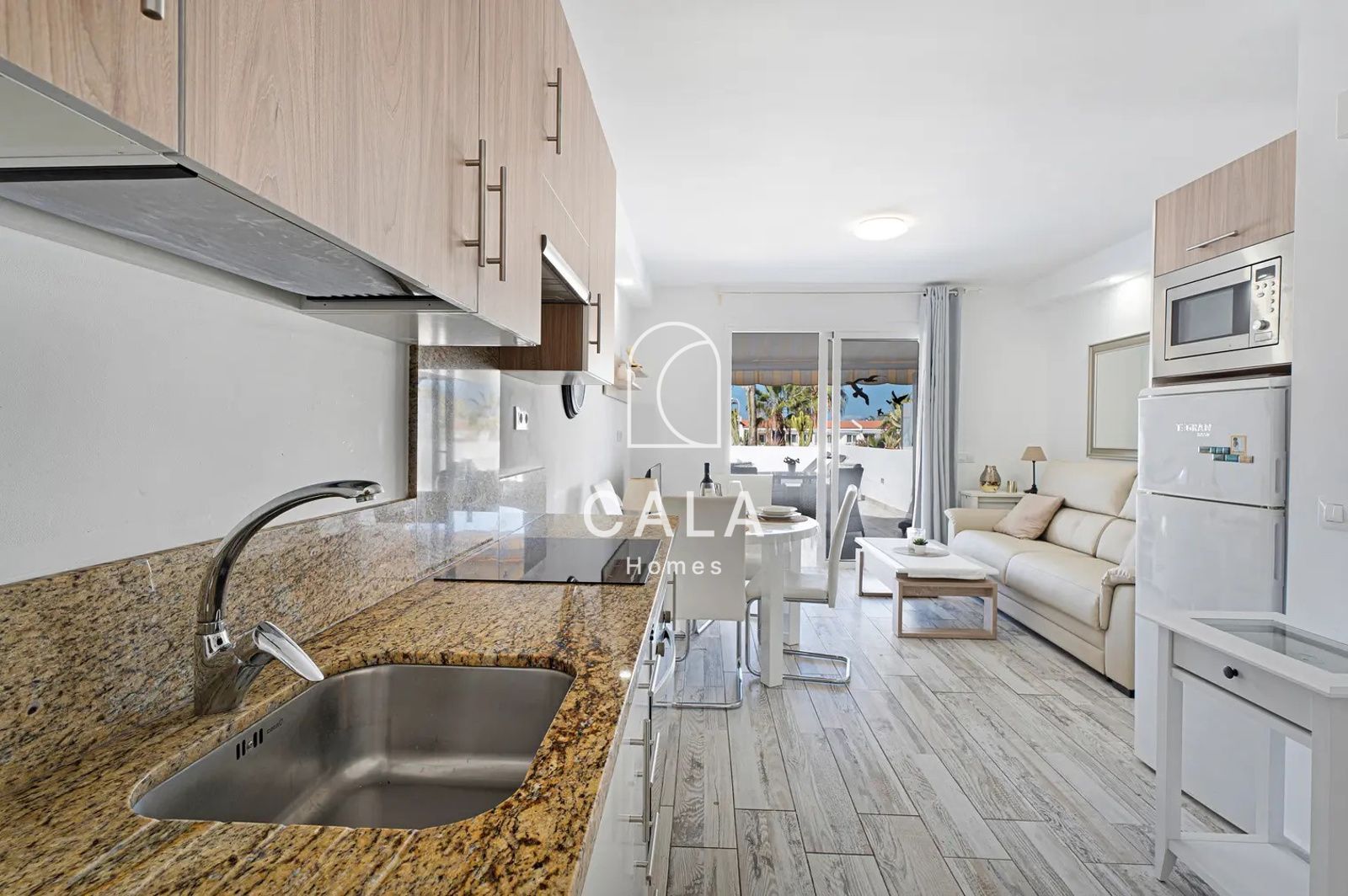 1-Bedroom Flat in San Eugenio Alto