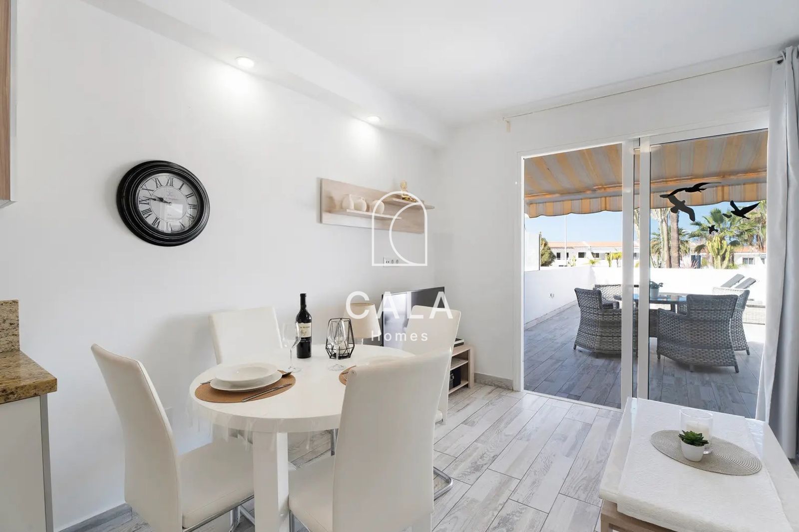 1-Bedroom Flat in San Eugenio Alto
