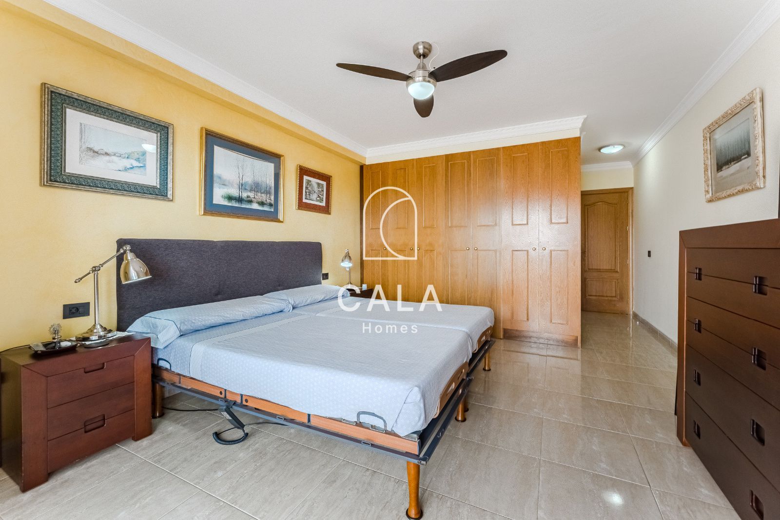 Exclusivo Apartamento con Vistas Panorámicas al Océano