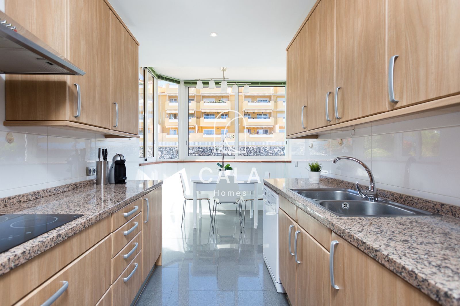 Luxury duplex penthouse with breathtaking views of the ocean and Los Gigantes cliffs