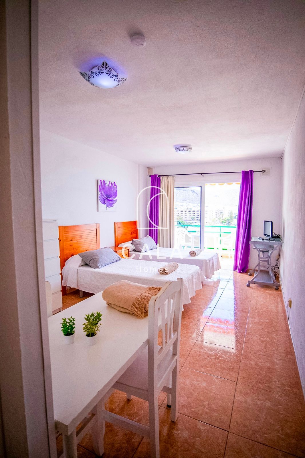 Cozy studio on the first line with ocean views in Los Cristianos.
