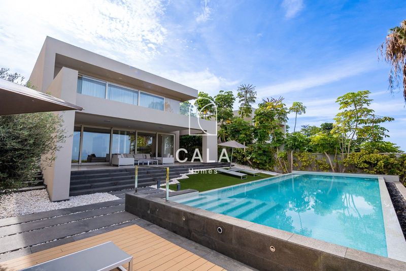 Вилла на продажу La Caleta, Santa Cruz Tenerife. Ref: 1261. Cala Homes