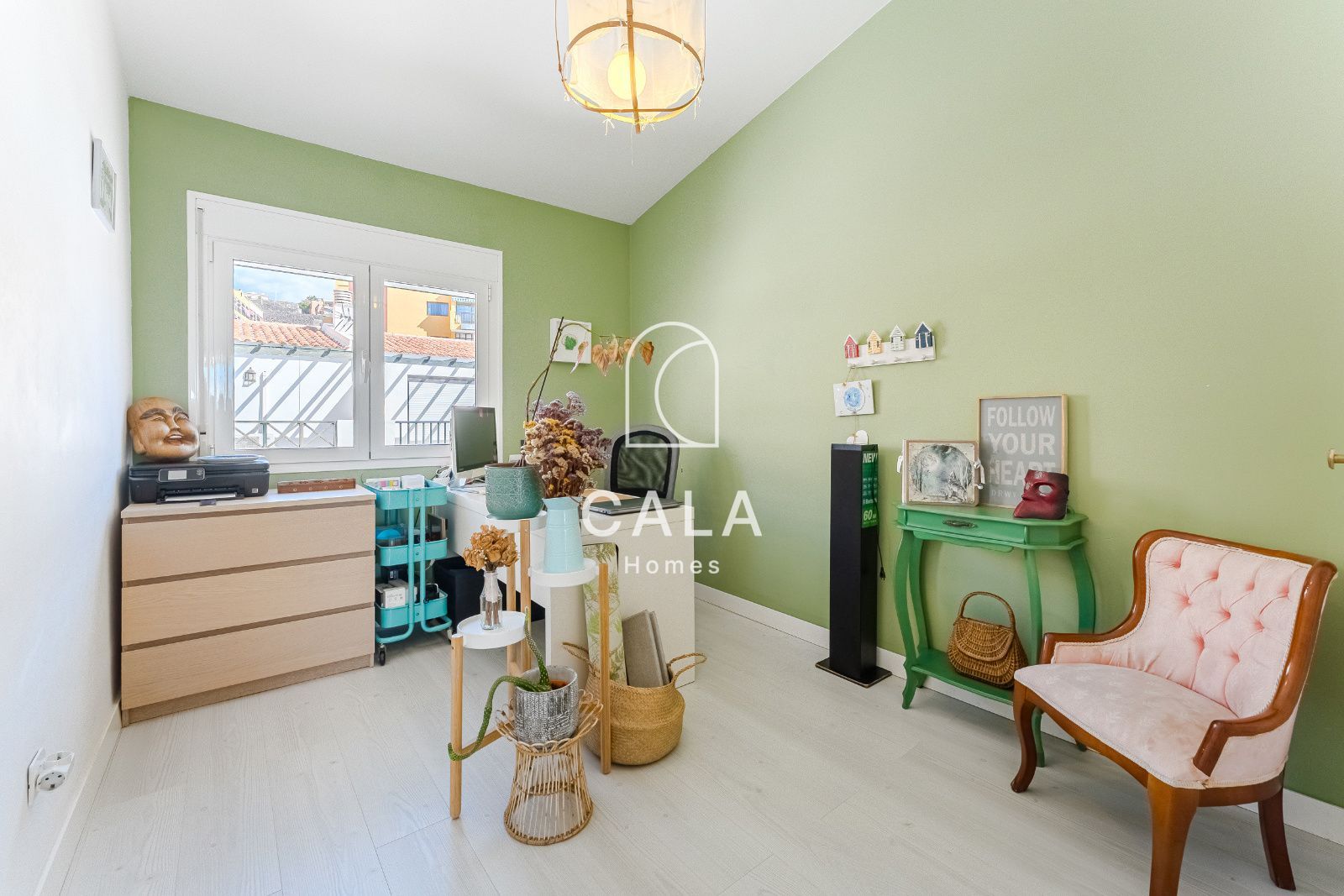 Exclusive Corner House with Sea Views, Private Garden and Independent Studio