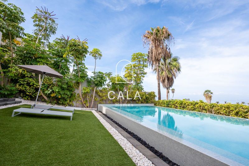 Вилла на продажу La Caleta, Santa Cruz Tenerife. Ref: 1266. Cala Homes