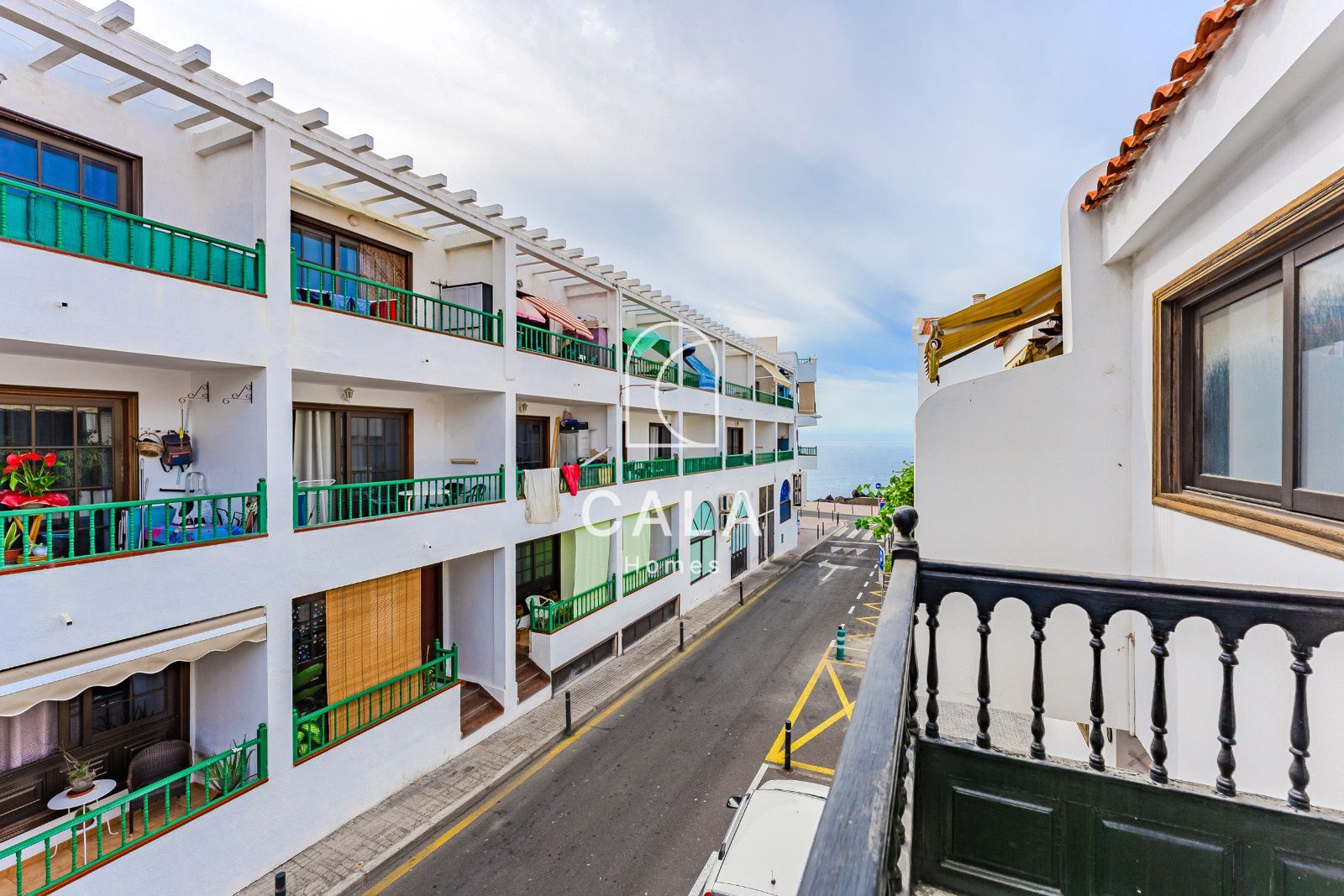 Chalet adosado a 50 m del paseo marítimo en Playa San Juan