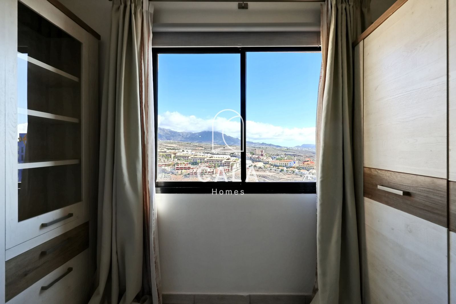 Apartamento con vistas al océano y al Teide en Playa Paraíso