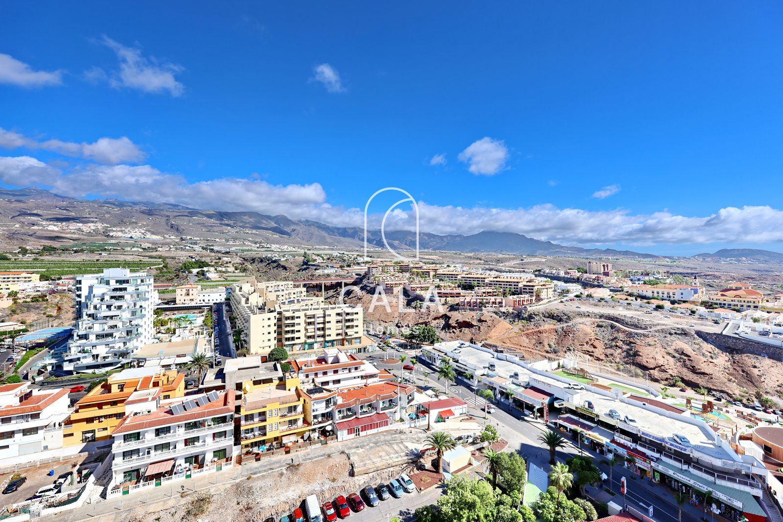Apartamento con vistas al océano y al Teide en Playa Paraíso