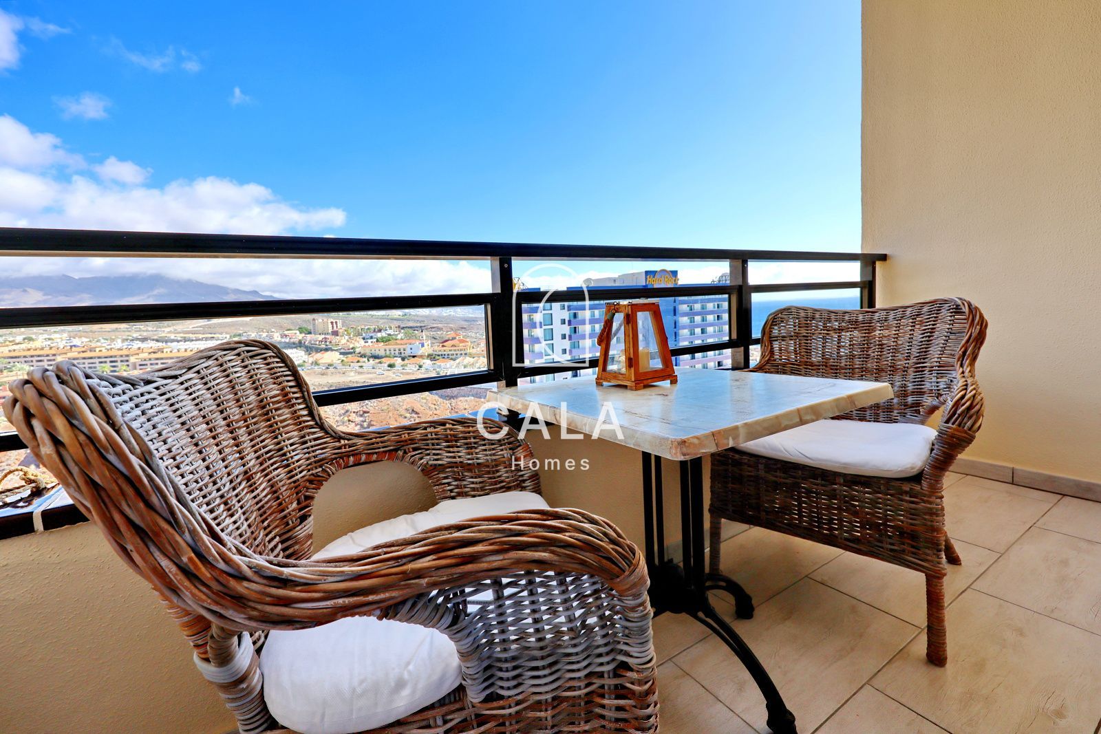 Apartamento con vistas al océano y al Teide en Playa Paraíso