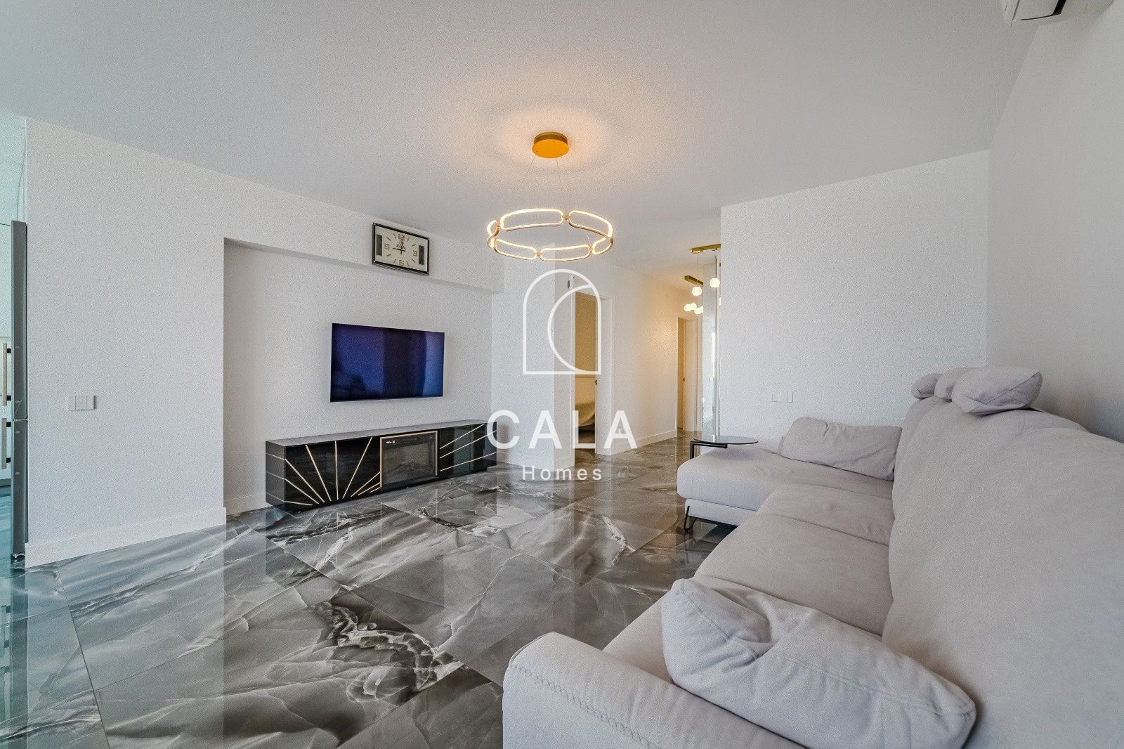 4-bedroom villa with panoramic views in Bahia del Duque