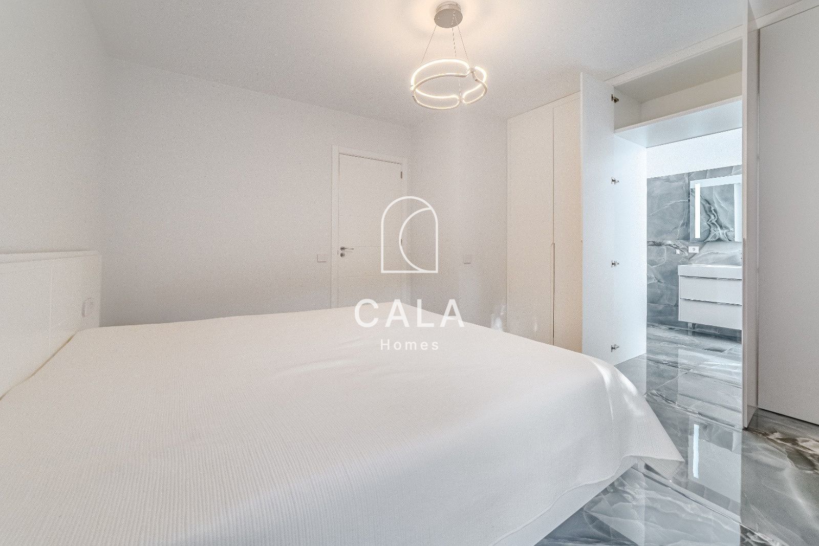 4-bedroom villa with panoramic views in Bahia del Duque