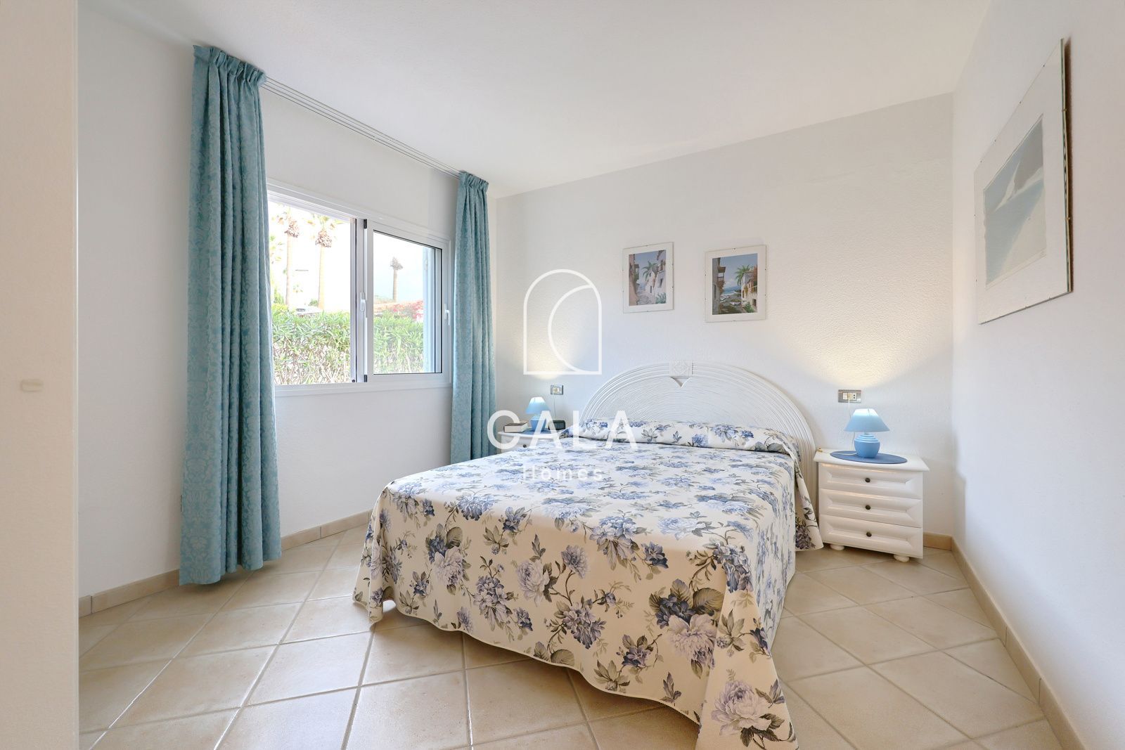 Beautiful Villa with Private Pool in Callao Salvaje