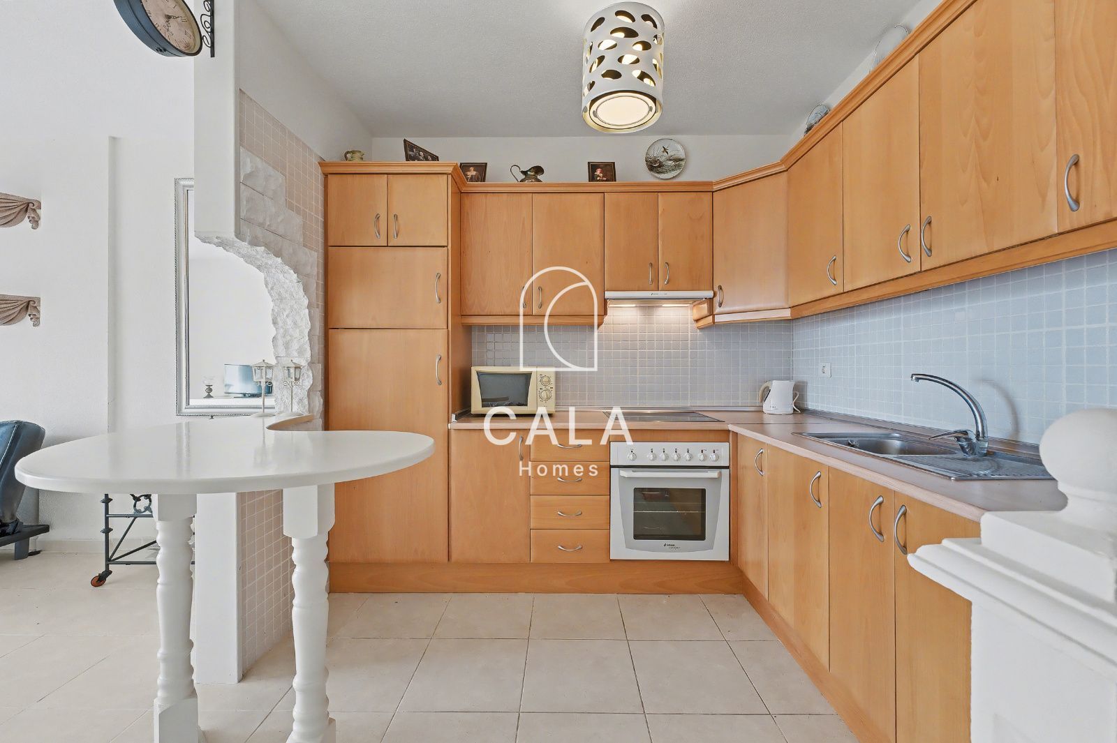 Apartment with Spacious Terrace and Panoramic Views in Chayofa