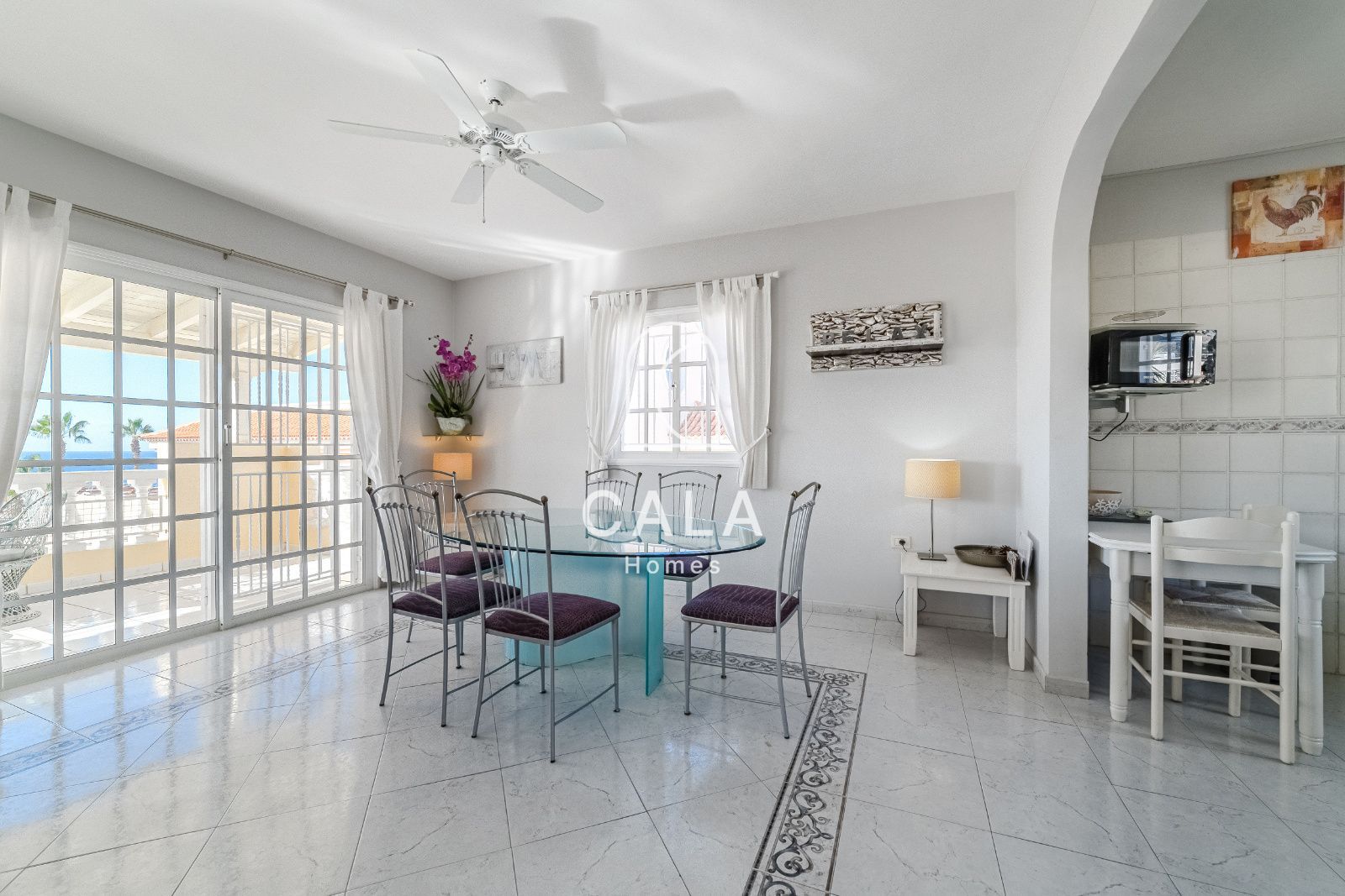 Detached 5 bedroom villa in Callao Salvaje, Adeje, South Tenerife