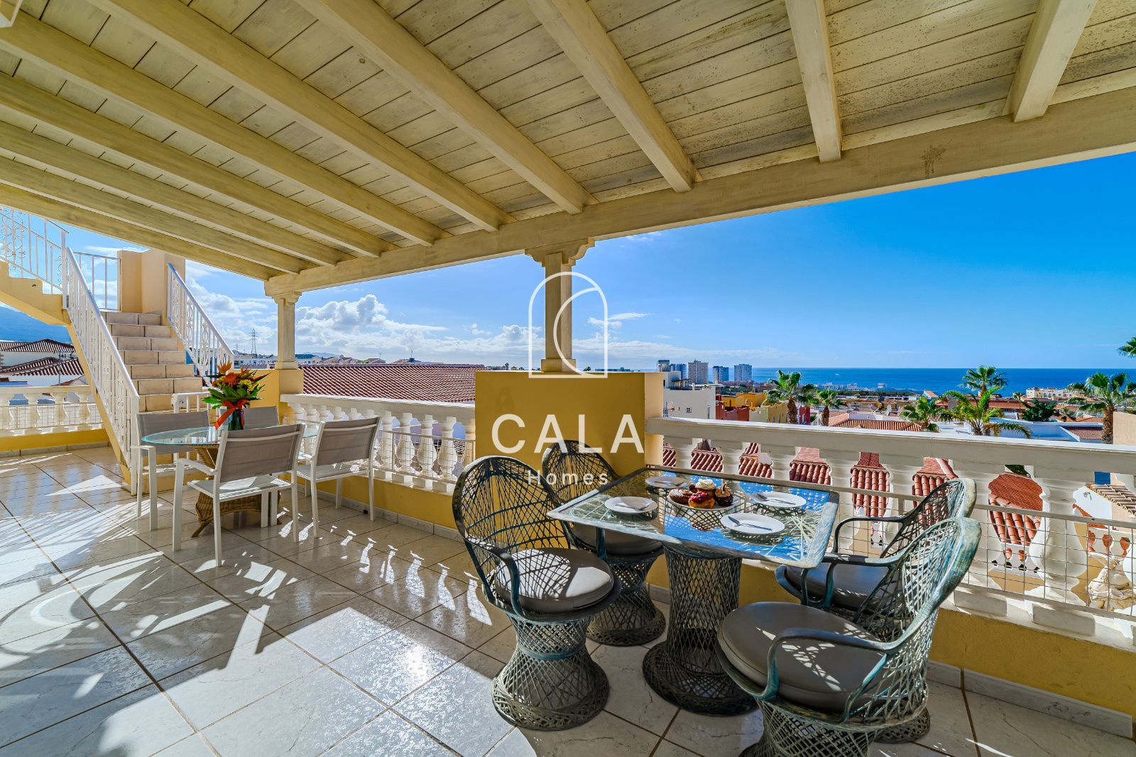 Detached 5 bedroom villa in Callao Salvaje, Adeje, South Tenerife