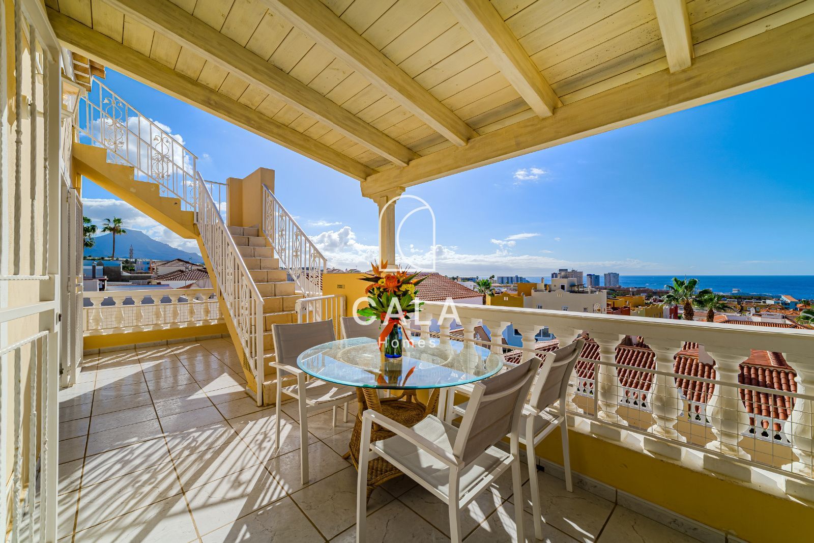 Detached 5 bedroom villa in Callao Salvaje, Adeje, South Tenerife